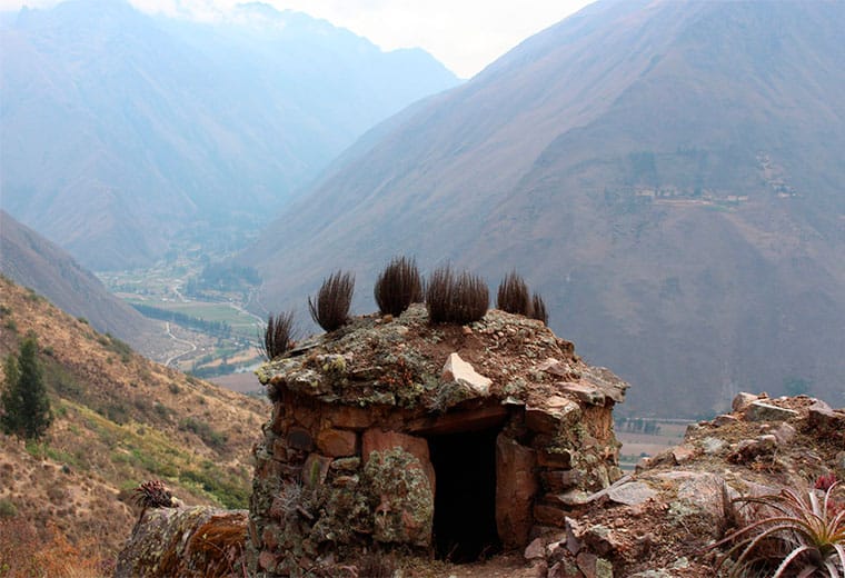 Ollantaytambo Inca quarry day tour