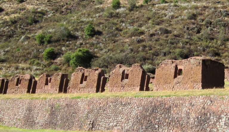 huchuy qosqo Trek - kallanca resting houses