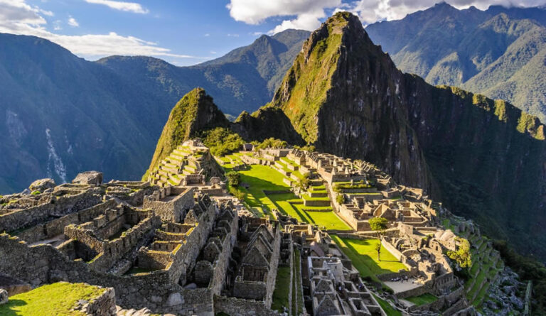 short inca trail Machu Picchu