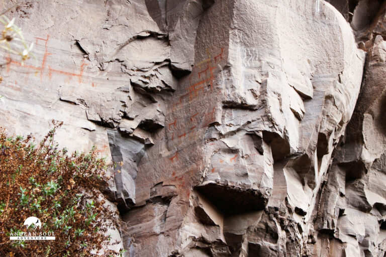 Waqrapukara cave paintings