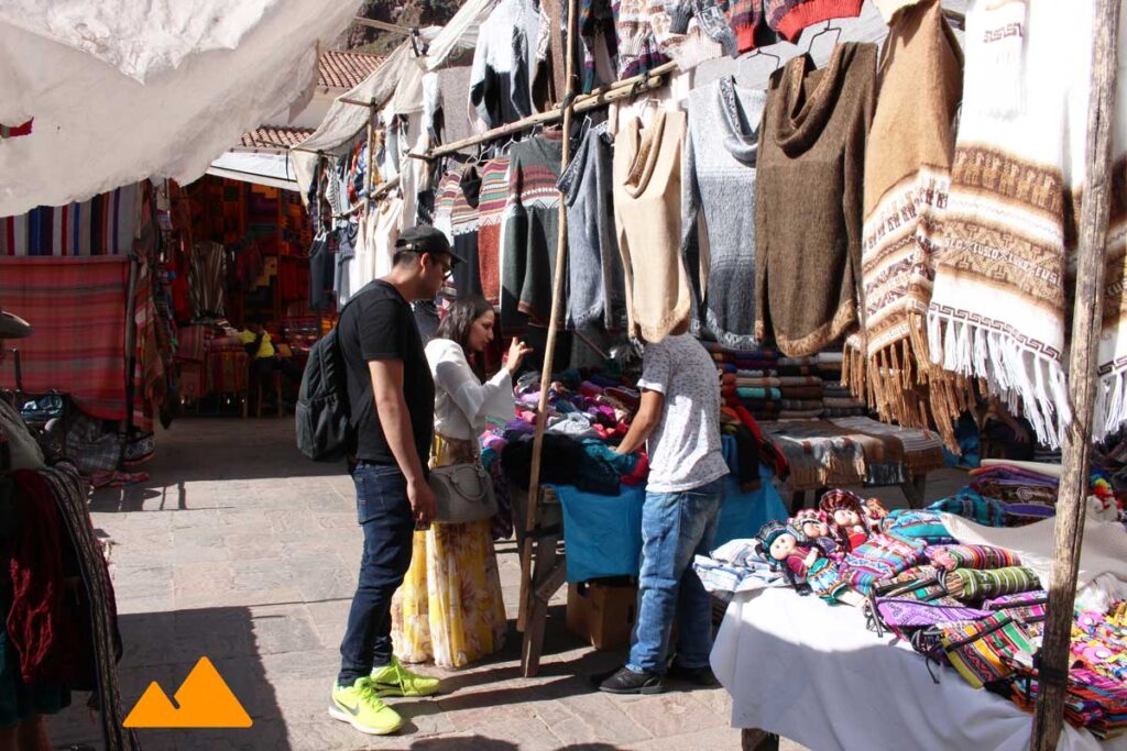 Pisac Market